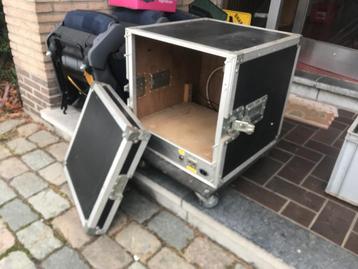 * stevige 19 inch Flightcase op wielen * 49e beschikbaar voor biedingen