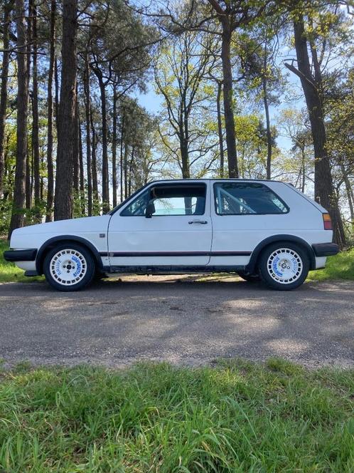 Volkswagen Golf 2 GTI 16v rally, Auto's, Volkswagen, Particulier, Golf, Boordcomputer, Lichtmetalen velgen, Mistlampen, Sportpakket