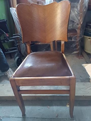 Stoelen beschikbaar voor biedingen
