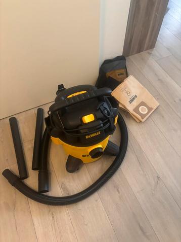 Dewalt bouwstofzuiger beschikbaar voor biedingen