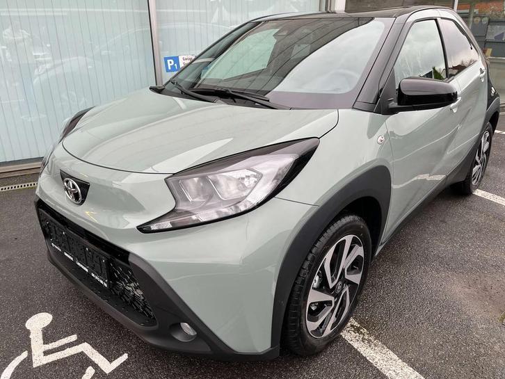 Toyota Aygo X Aygo X Teamplayer, Auto's, Toyota, Bedrijf, Te koop, Aygo X, ABS, Achteruitrijcamera, Airbags, Airconditioning, Android Auto