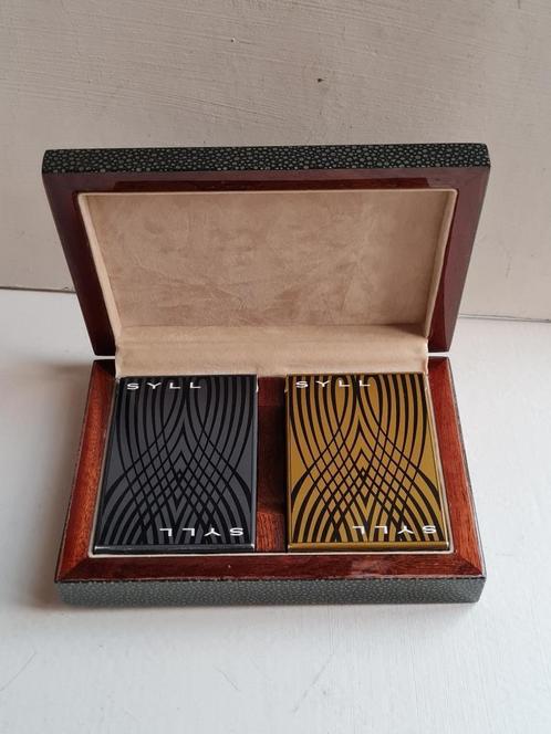 Kaartdoos luxemerk SYLL in precious shagreen, Verzamelen, Speelkaarten, Jokers en Kwartetten, Speelkaart(en), Ophalen of Verzenden