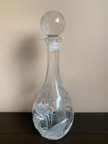 Carafe à vin disponible aux enchères