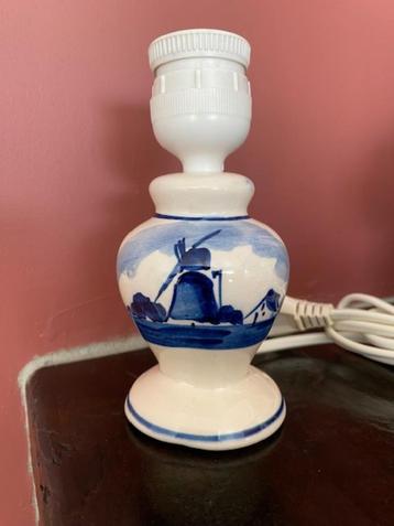 Vintage antieke Hollandse lampenvoet beschikbaar voor biedingen