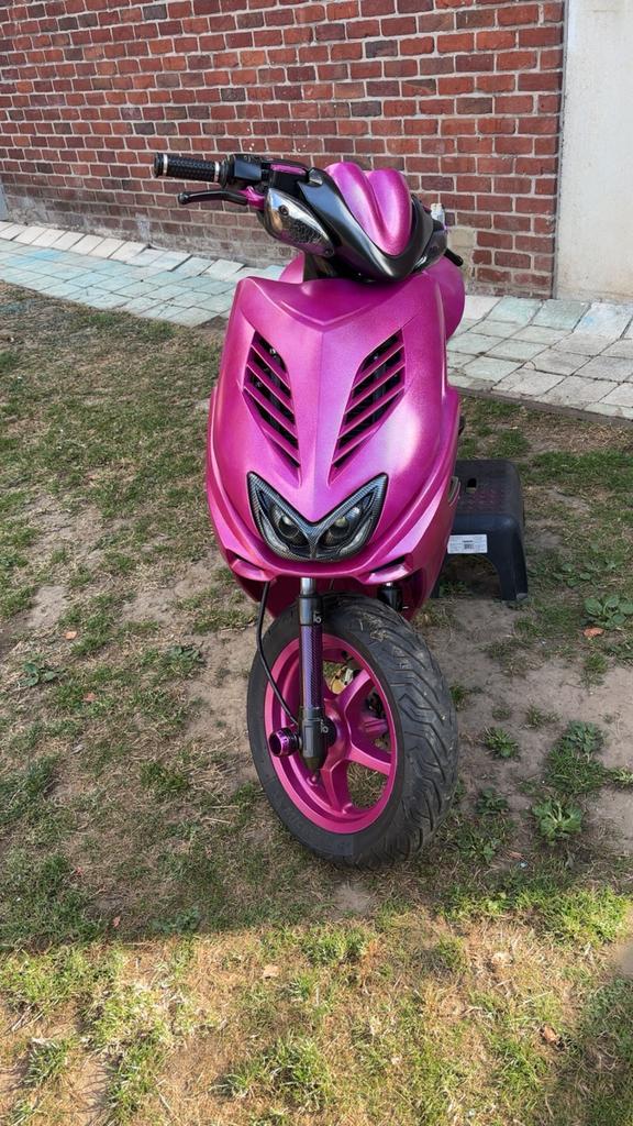 Bonjour je vend mon mbk nitro, Fietsen en Brommers, Scooters | Yamaha, Zo goed als nieuw, Ophalen of Verzenden