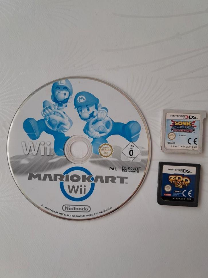 1 Wii-game en 2 DS-games. Afspraak mogelijk in Brussels Char, Games en Spelcomputers, Games | Nintendo Wii, Zo goed als nieuw