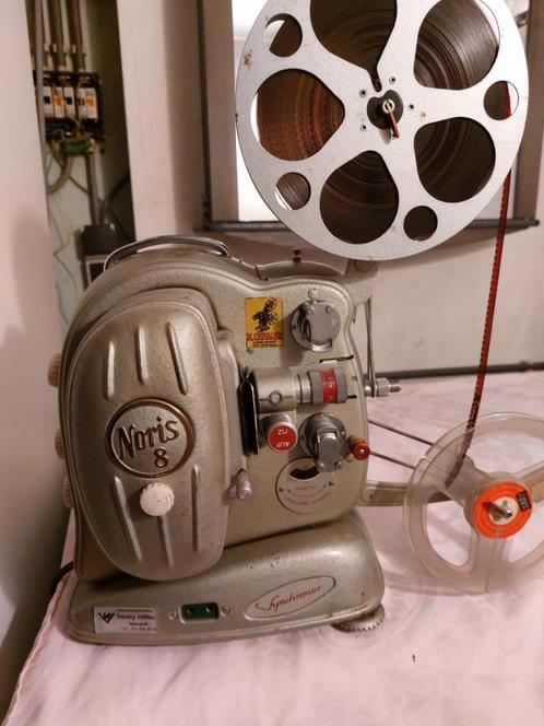 diverse oude filmprojectoren te koop Noris, Kodascope, Verzamelen, Foto-apparatuur en Filmapparatuur, Projector, 1940 tot 1960