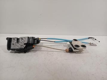 PORTIERVANGER CV ELEKTR. LINKS ACHTER X5 (F15) (7281953) beschikbaar voor biedingen