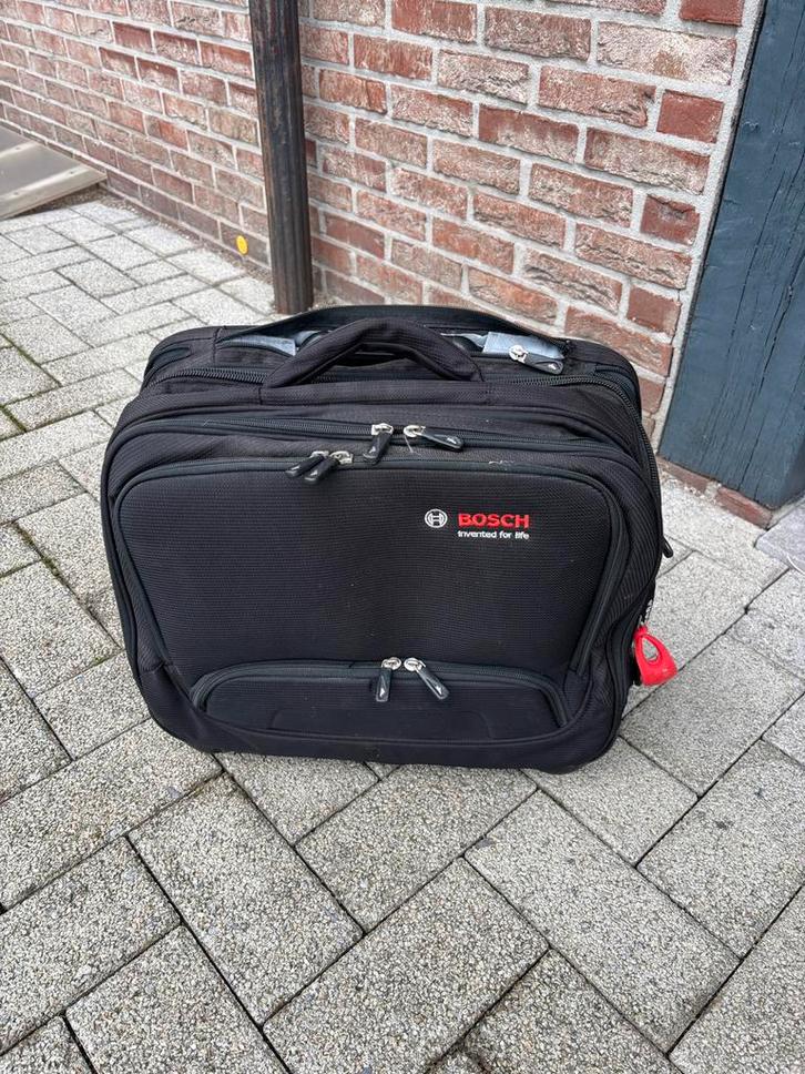 Handbagage Trolley – met wielen & telescopische stang, Handtassen en Accessoires, Tassen | Reistassen en Weekendtassen, Zo goed als nieuw