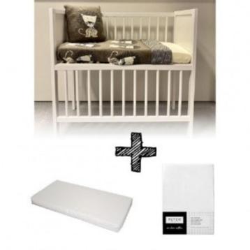 Co-sleeper wit hout, zo goed als nieuw beschikbaar voor biedingen