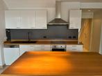 Strakke keuken met eiland in perfecte staat, Huis en Inrichting, Keuken | Complete keukens, Ophalen, Overige typen, Zo goed als nieuw