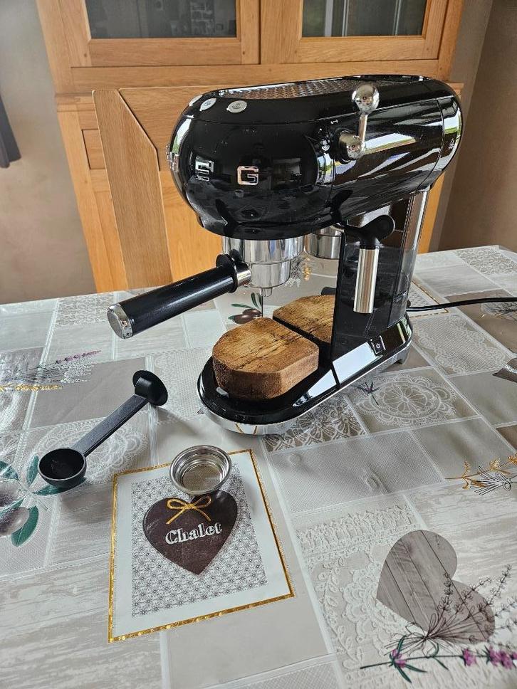 Machine Espresso Smeg, Elektronische apparatuur, Koffiezetapparaten, Zo goed als nieuw, Gemalen koffie, Espresso apparaat, 1 kopje