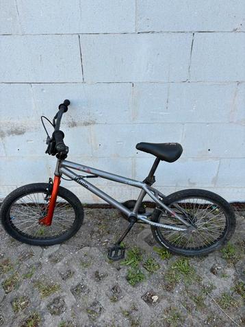 Velo Bmx adolescents, Fietsen en Brommers, Ophalen, Gebruikt, Btwin - Décathlon, Stuur 360° draaibaar