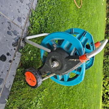 Enrouleur pour tuyau d arrosage GARDENA, Jardin & Terrasse, Enlèvement, Comme neuf, Autres types