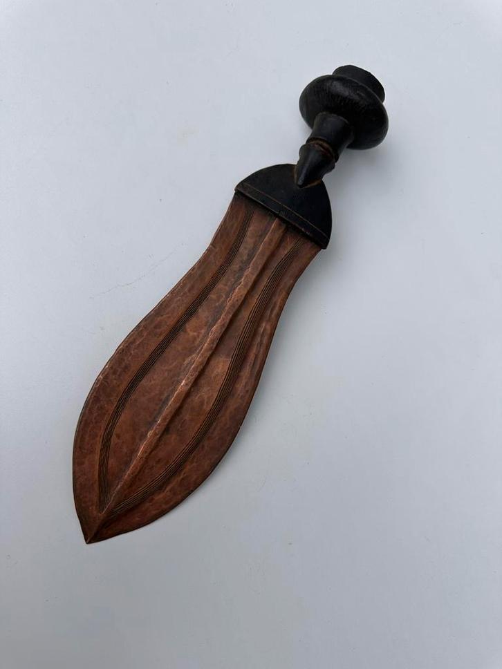 Kuba Ikul - Koper ! - Collectie Antropoloog 1900, Antiek en Kunst, Kunst | Niet-Westerse kunst, Verzenden