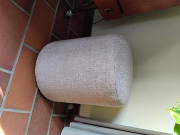 Poef of hocker beige stof beschikbaar voor biedingen