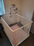 Baby parkje in nieuwstaat met muziek mobiel, Kinderen en Baby's, Babyparken, Ophalen of Verzenden, Zo goed als nieuw