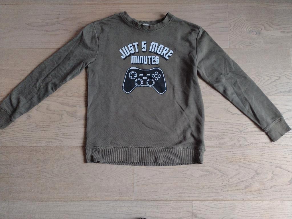 Joli pull kaki. Taille 146/152, Garçon, Robe ou Jupe, H&M, Comme neuf