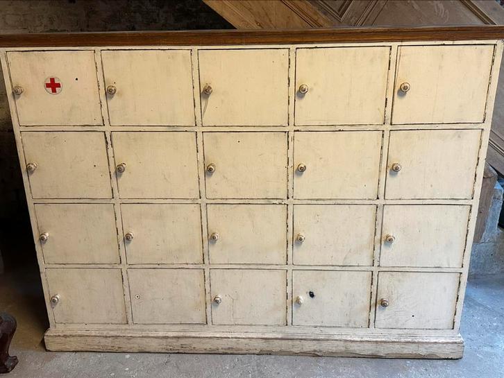 Oud vintage medicijnkast, Huis en Inrichting, Kasten | Lockerkasten, Gebruikt, Ophalen