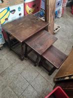 Tables gigogne, Enlèvement