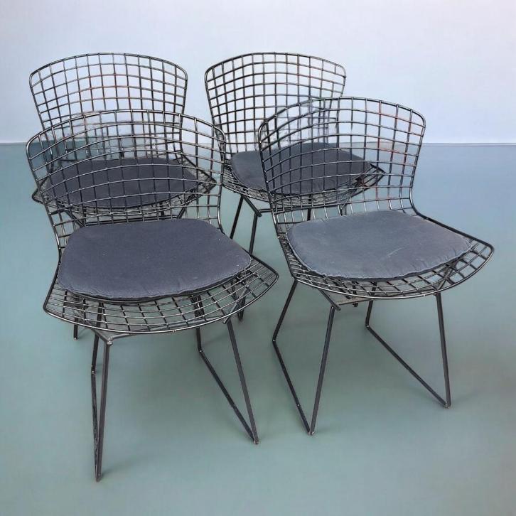 4x bertoia side chair stoel knoll international 1970s-80s, Antiek en Kunst, Antiek | Meubels | Stoelen en Sofa's, Ophalen of Verzenden
