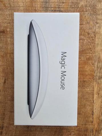 APPLE MAGIC MOUSE 2 BLANCHE - ÉTAT COMME NEUF  beschikbaar voor biedingen