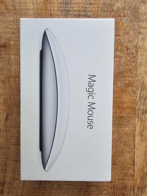 APPLE MAGIC MOUSE 2 BLANCHE - ÉTAT COMME NEUF, Computers en Software, Muizen, Zo goed als nieuw, Ophalen