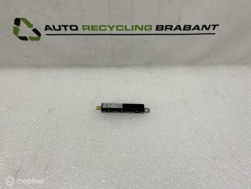 Antenne versterker Volkswagen Golf 6 ORIGINEEL 5K0035552A, Auto-onderdelen, Elektronica en Kabels, Volkswagen, Gebruikt, Ophalen of Verzenden
