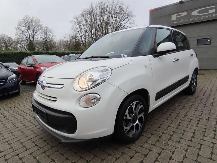 Fiat 500L 500L Cross 1.4i, Autos, Fiat, Entreprise, Achat, 500L, ABS, Airbags, Air conditionné, Bluetooth, Ordinateur de bord
