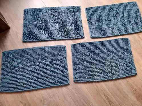 Lot de 4 tapis de bain, Huis en Inrichting, Badkamer | Badtextiel en Accessoires, Zo goed als nieuw, Badmat, Blauw, Ophalen