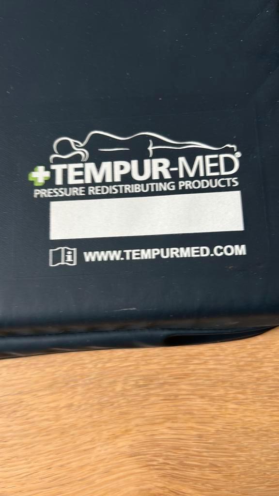 Tempur-MED kussen, Diversen, Verpleegmiddelen, Zo goed als nieuw, Ophalen