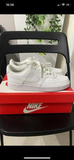 Chaussures Nike Blanche Homme taille 42,5, Kleding | Heren, Schoenen, Verzenden, Wit, Nike, Nieuw