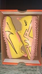 Nieuwe voetbalschoenen maat 36.5, Ophalen of Verzenden, Nieuw