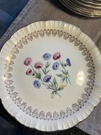 Ensemble d'assiettes anciennes avec fleurs peintes à la main, Enlèvement