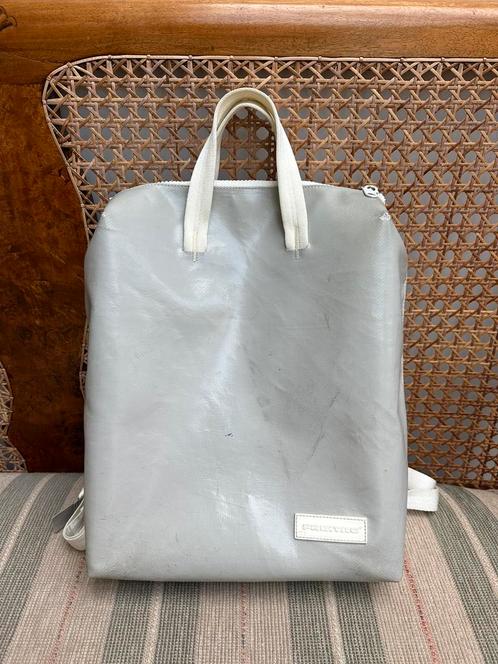 Uniek!!! Freitag F721 Almost White Pete Limited Edition 888, Handtassen en Accessoires, Tassen | Reistassen en Weekendtassen, Gebruikt