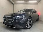 Mercedes-Benz - E220d - MBUX Hyperscreen - Pano dak, Auto's, Automaat, 4 deurs, 4 cilinders, 127 g/km