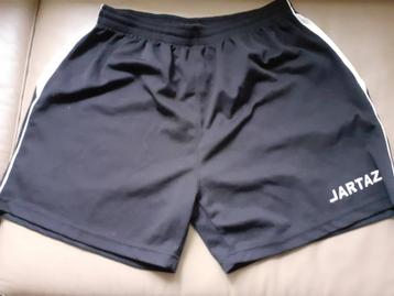 Nieuwe short Jartazi disponible aux enchères