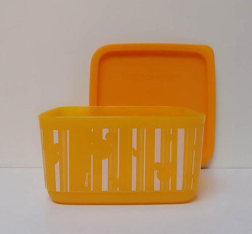 Tupperware™ « Cubixbox Disney - Mickey » 650 ml - geel, Huis en Inrichting, Keuken | Tupperware, Nieuw, Bus of Trommel, Geel, Wit