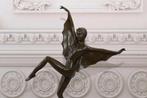 Prachtig Bronzen Beeld Genaamd The Batgirl GRATIS LEVERING, Antiek en Kunst, Verzenden, Brons
