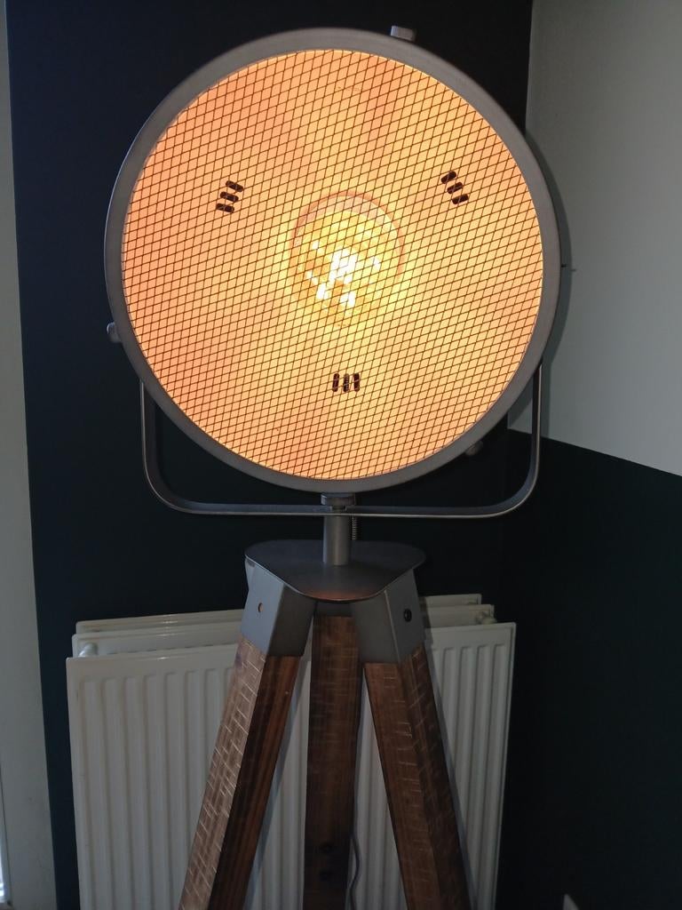 Vloerlamp, Enlèvement