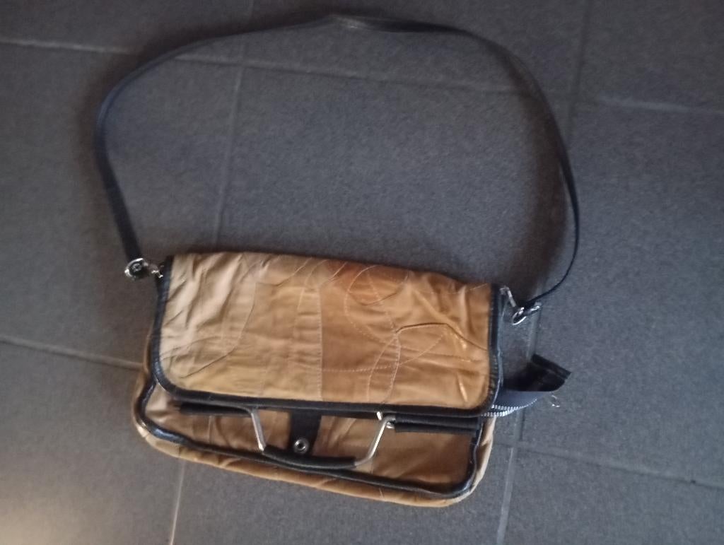 Retro handtasje, Ophalen, Handtas