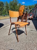 Oude vintage  school stoelen, Ophalen, Bruin, Zo goed als nieuw, Vijf, Zes of meer stoelen