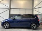 Vw Touran/1.5 HIGHLINE/Led/Adaptief/Camera/Pano/7PL/Zv/Full/, Auto's, USB, Monovolume, 1498 cc, 4 cilinders