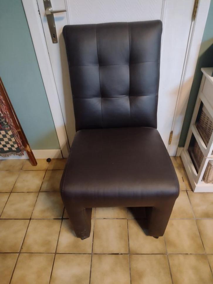 Eetkamer stoelen, Huis en Inrichting, Stoelen, Zo goed als nieuw, Vijf, Zes of meer stoelen, Bruin, Ophalen