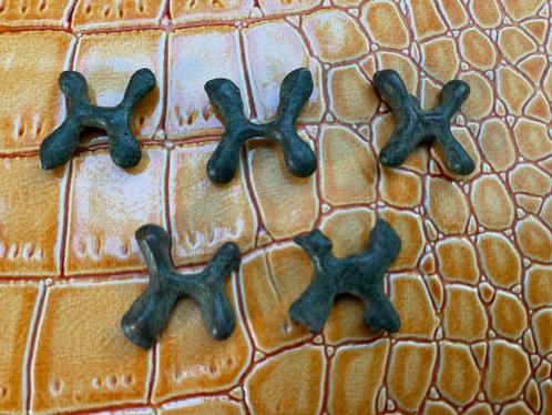 Katanga: 5 stuks mini Koperen KRUISgeld, Antiek en Kunst, Kunst | Niet-Westerse kunst, Ophalen of Verzenden