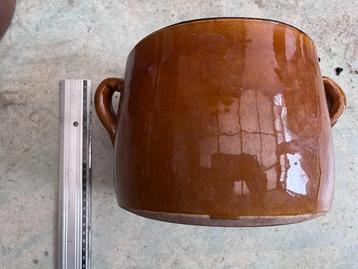 Aardenwerken pot beschikbaar voor biedingen