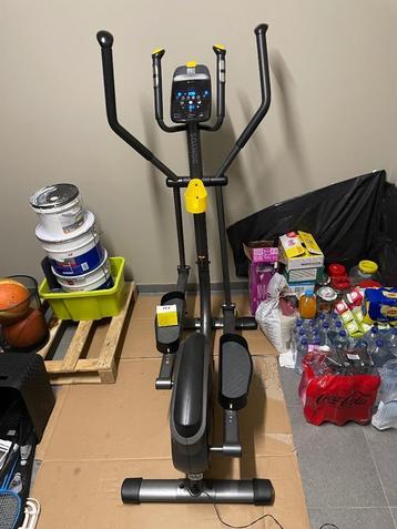 Crosstrainer zo goed als nieuw!!! beschikbaar voor biedingen