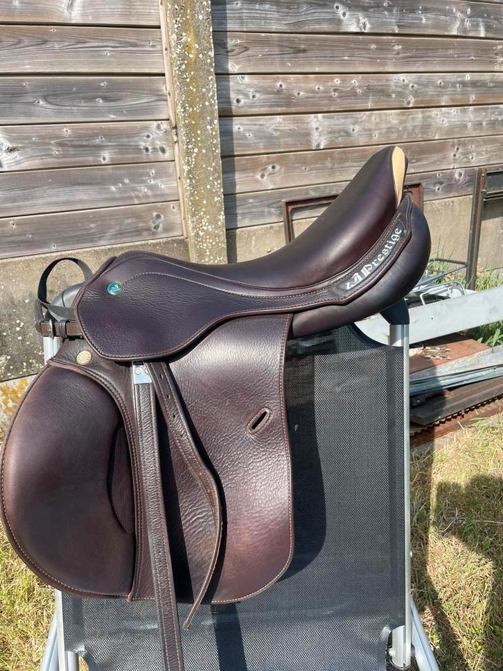 Arbre Prestige 33 17 », Animaux & Accessoires, Chevaux & Poneys | Autres trucs de cheval, Comme neuf, Obstacle, Enlèvement ou Envoi