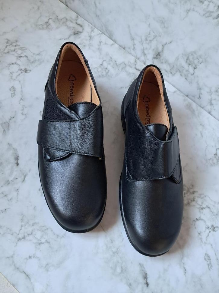 Chaussures orthopédiques, taille 42, JAMAIS PORTÉES, Vêtements | Hommes, Chaussures, Neuf, Baskets, Noir, Enlèvement ou Envoi