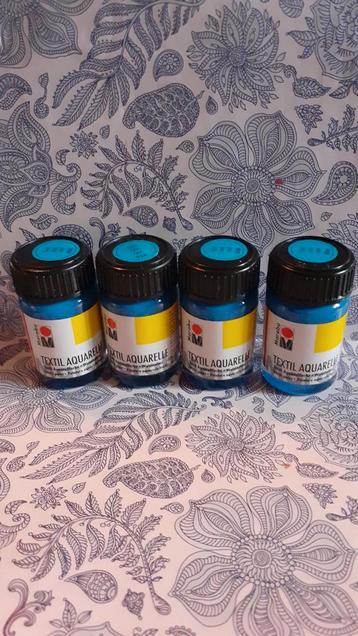 4 pots de 15ml neuf aquarelle bleu pour textile  beschikbaar voor biedingen